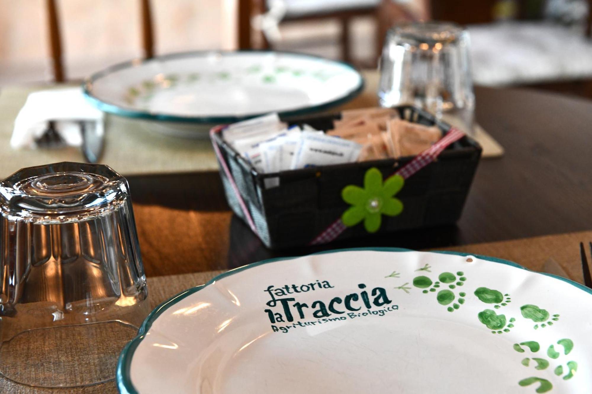 Fattoria La Traccia Villa Fertilia Eksteriør billede
